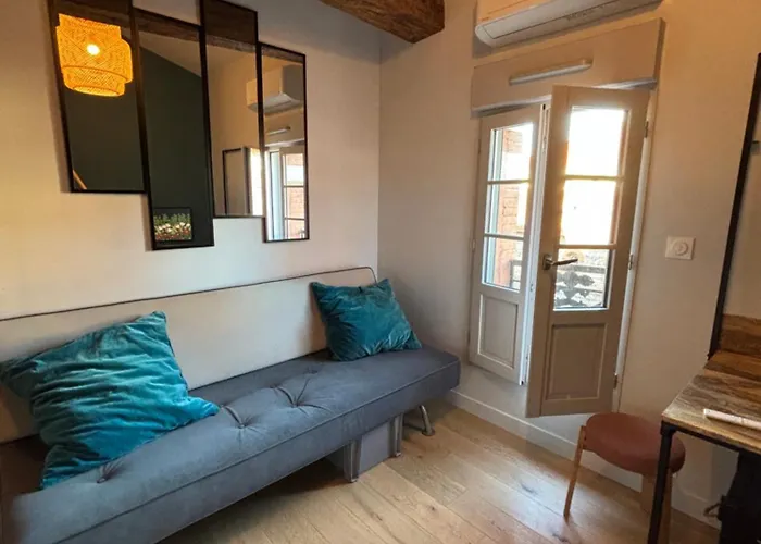 Halle Au Grains Daire *